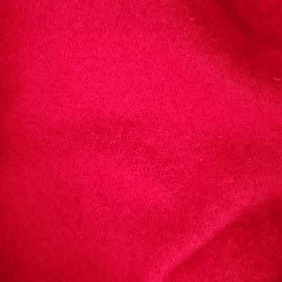 Gildan Red Long Sleeve Sweatshirt with "Arrowhead" Graphics NWOT - Picture 11 of 14